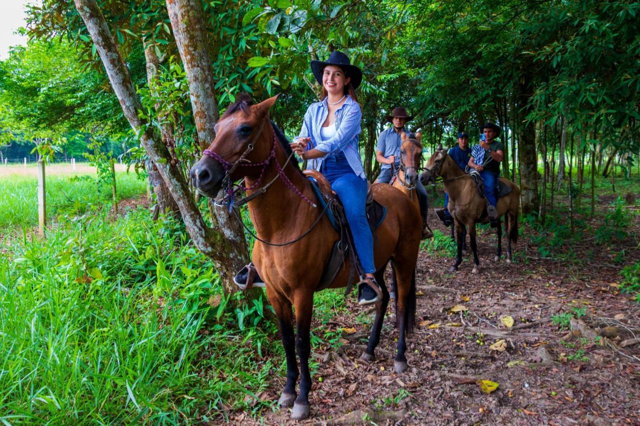 Hotel Campestre La Potra Apiay Ngoại thất bức ảnh